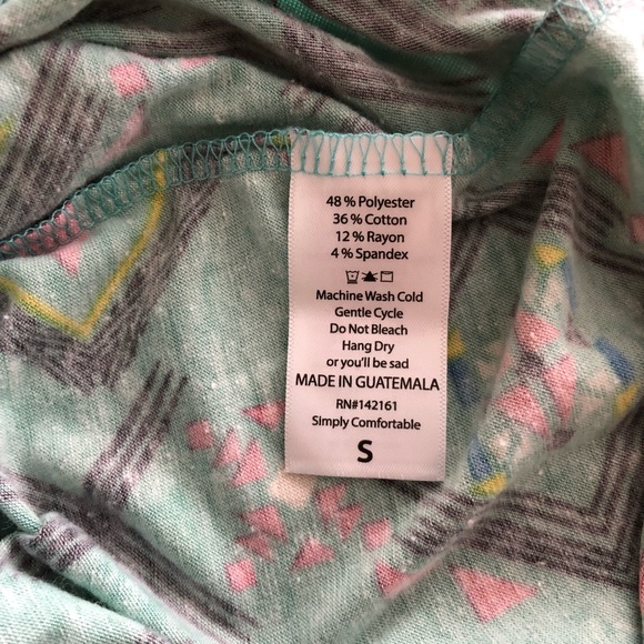 LuLaRoe Irma Green Patterned Tunic Top - Picture 7 of 8